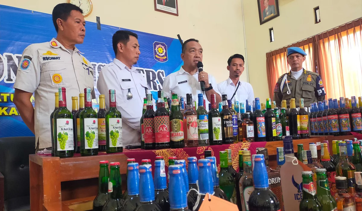 Upaya-Polisi-Dalam-Menangani-Peredaran-Miras-Ilegal