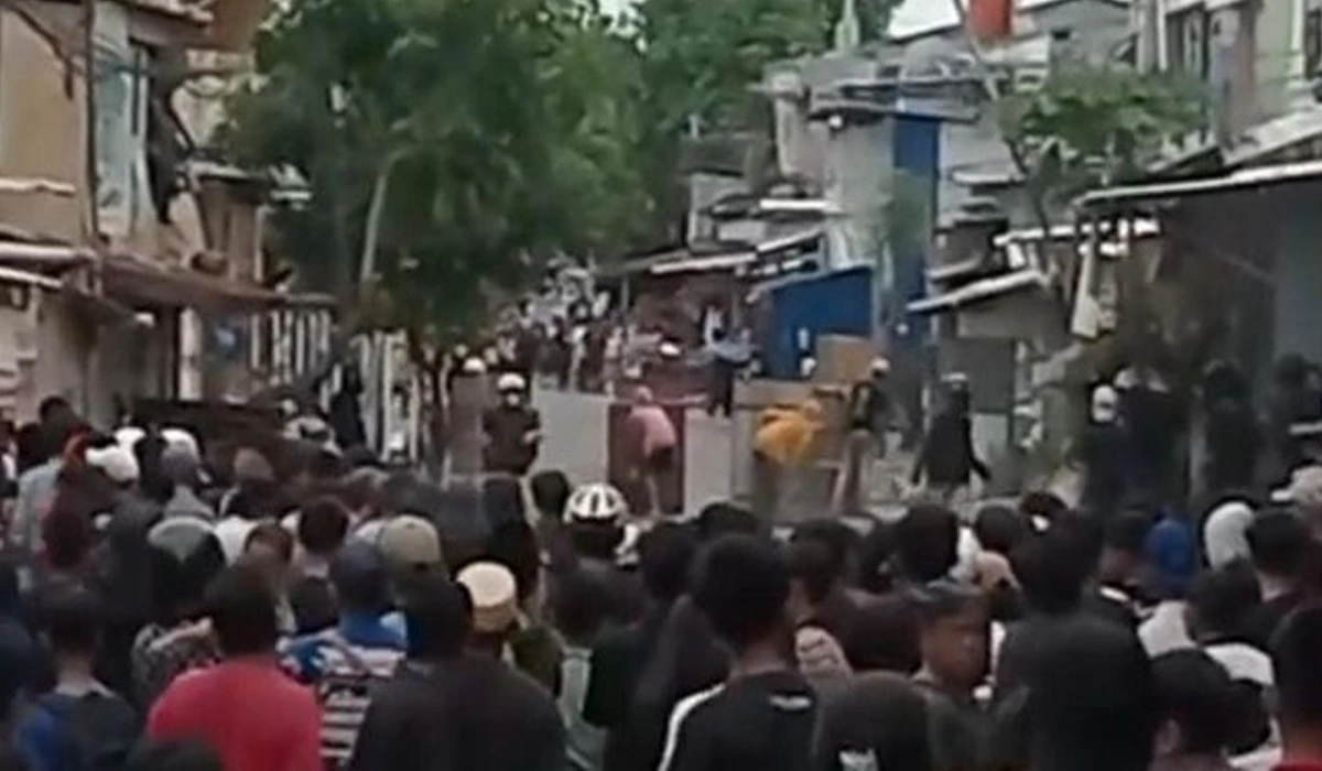 Dampak-Bentrokan-Bagi-Warga