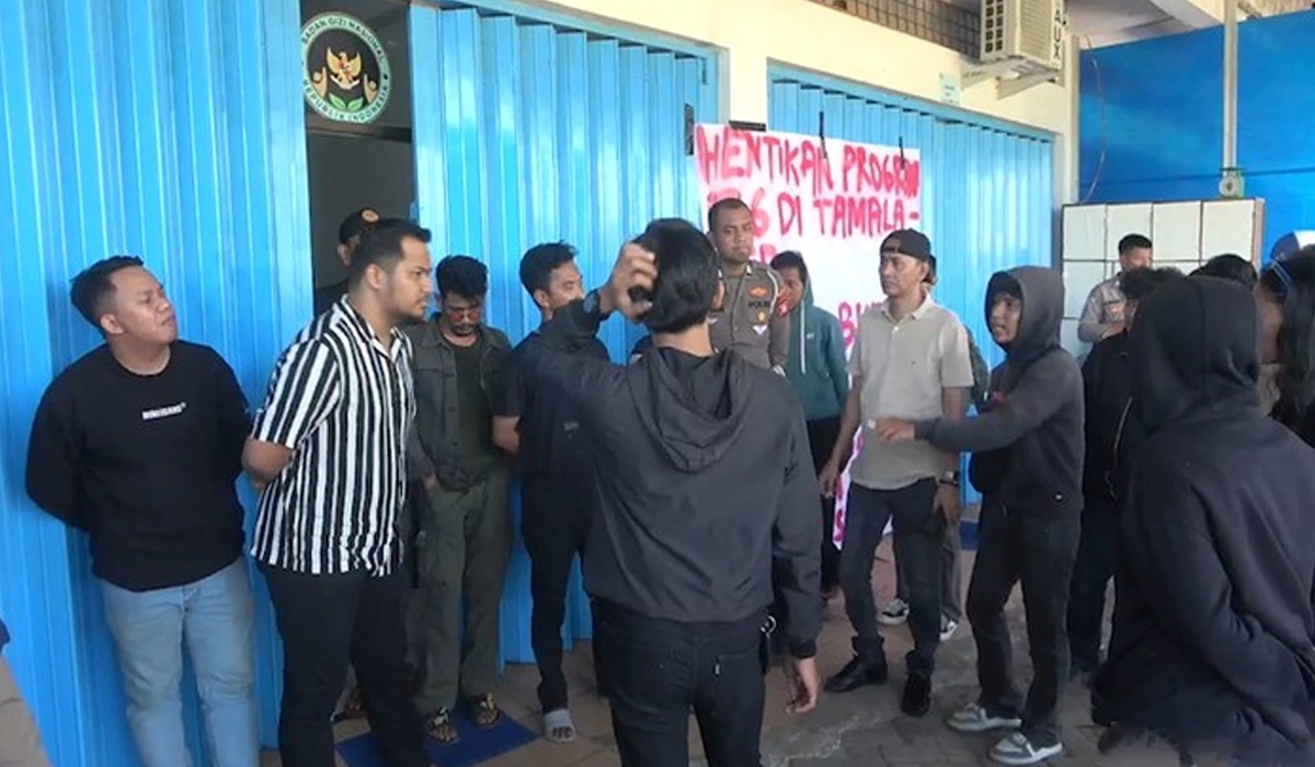 Menu-MBG-Basi-Berulat,-Warga-Tuntut-SPPG-Makassar-Dievaluasi