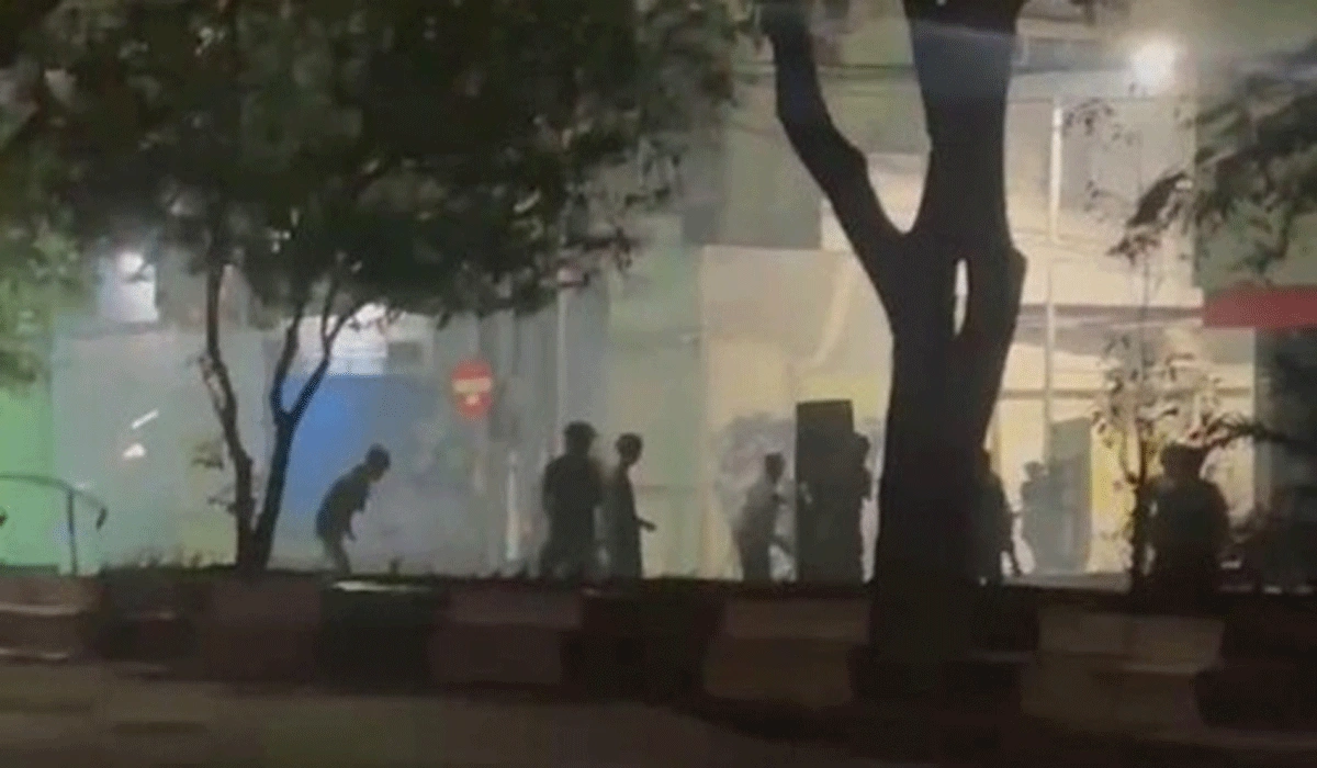 Dua Bentrokan Pecah di Jalan Veteran, Warga Panik dan Korban Luka Panah