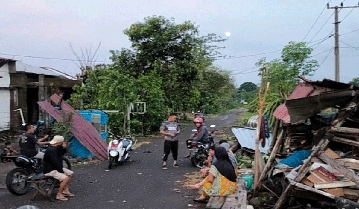 Badai Hujan dan Angin Kencang Terjang Gowa, Tiga Kecamatan Rusak