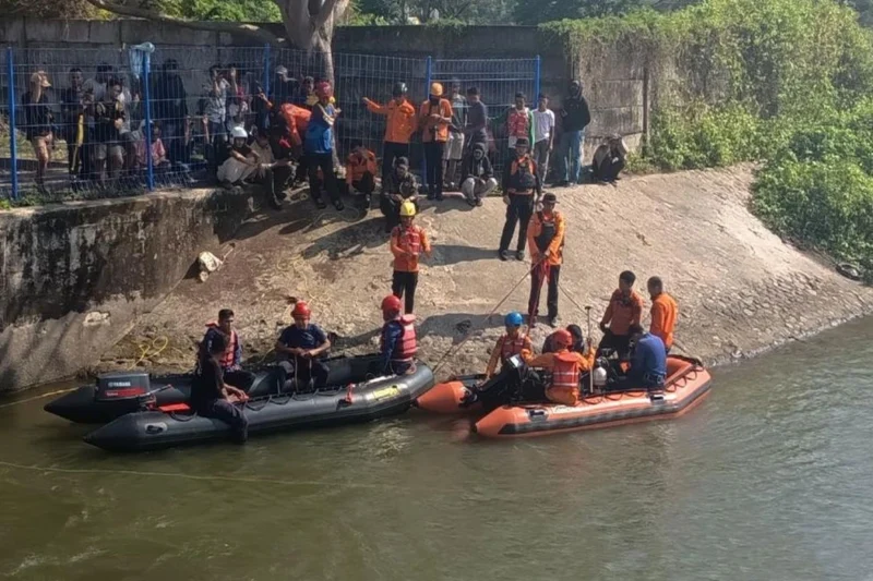 Tragedi di Makassar! Kakek Tewas Saat Selamatkan Cucu Dari Arus Sungai