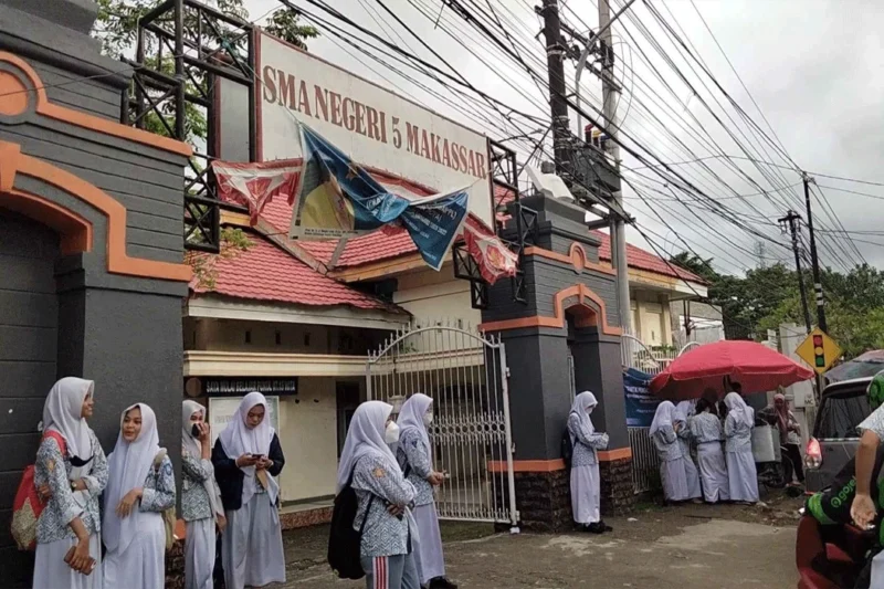 Kolaborasi SMAN 5 Makassar Dan Dinas Kesehatan Awasi Penyediaan Makanan Bergizi Gratis