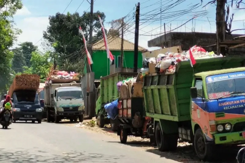 Krisis Sampah Makassar, Dewan Minta Armada Tambahan Dan Evaluasi Kebersihan