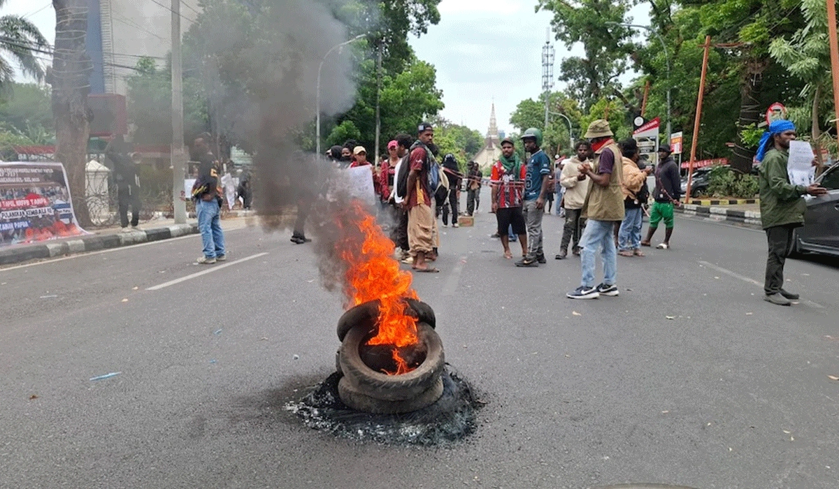Aksi Bersama Mahasiswa dan Pemuda Makassar Dilanjutkan