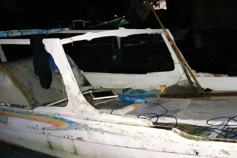 Tragedi! 2 Nelayan Tersambar Petir di Perairan Makassar, Satu Tewas, Satu Kritis